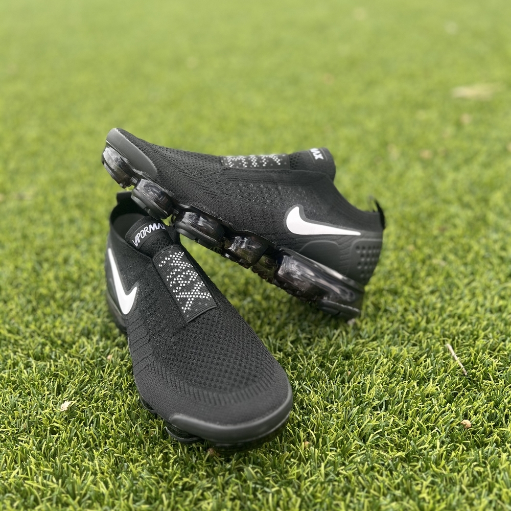 Nike Air Vapormax black Laceless Sneakers - Picture 3 of 16